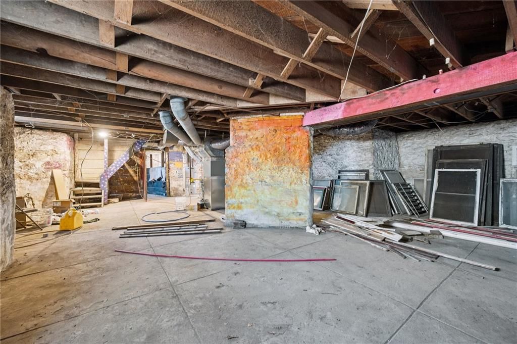 1304 E Pine Street — photo 28