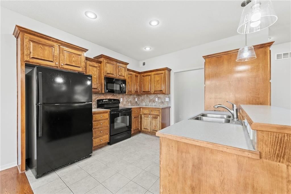 5425 N 102nd Street — photo 16