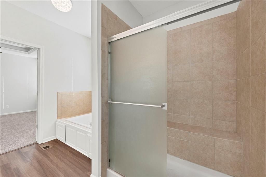 5425 N 102nd Street — photo 23