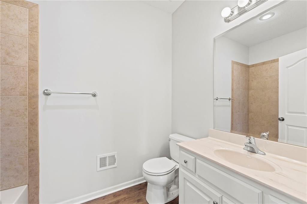5425 N 102nd Street — photo 25