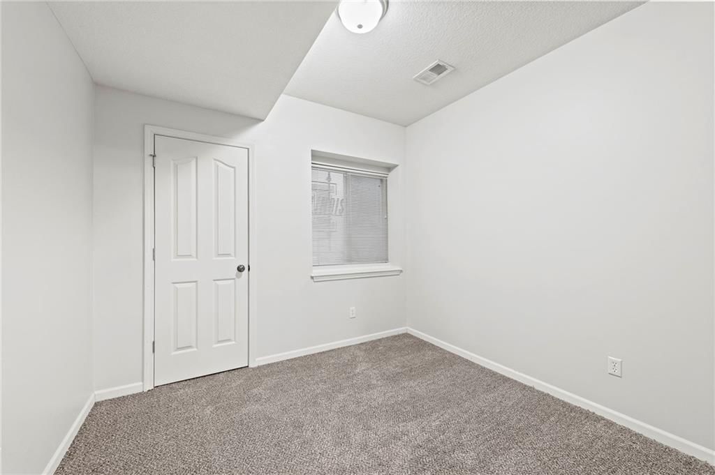 5425 N 102nd Street — photo 29