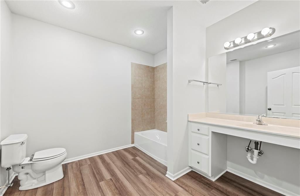5425 N 102nd Street — photo 31
