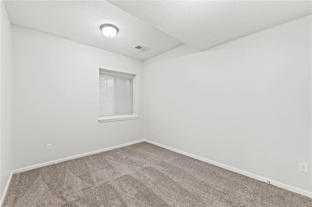5425 N 102nd Street — photo 32