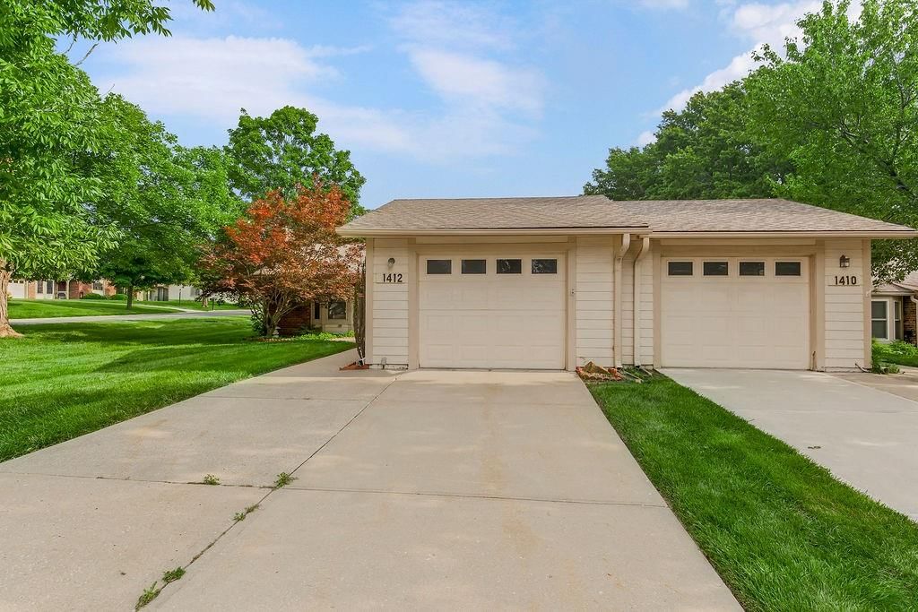 1412 W Stone Boulevard, Raymore, MO