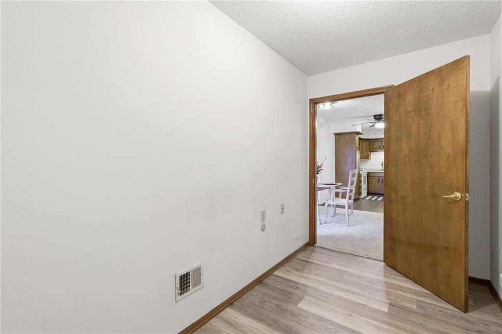1412 W Stone Boulevard — photo 20