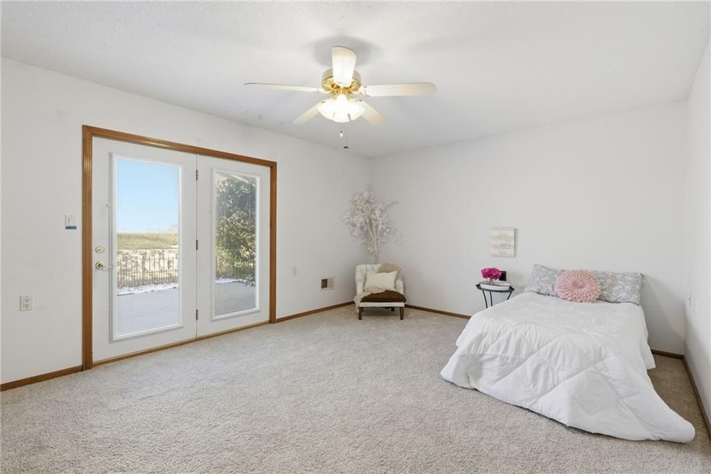 1412 W Stone Boulevard — photo 24