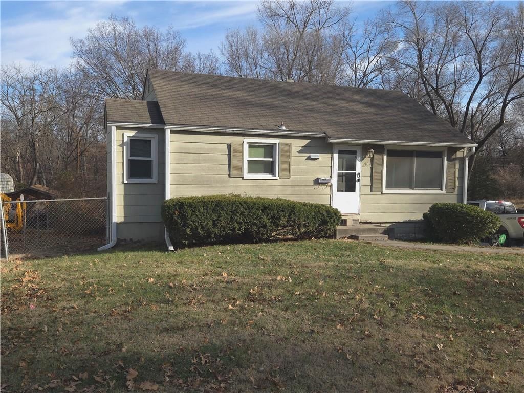 9107 Charlotte Street — photo 3
