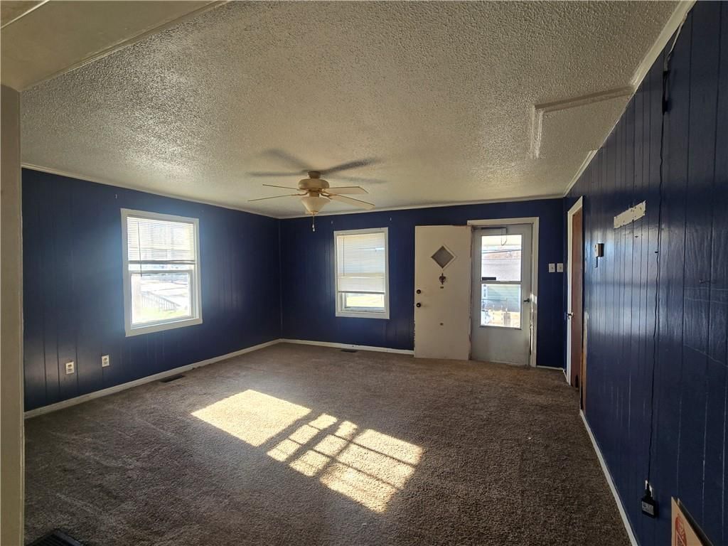 412 N Folger Street — photo 5