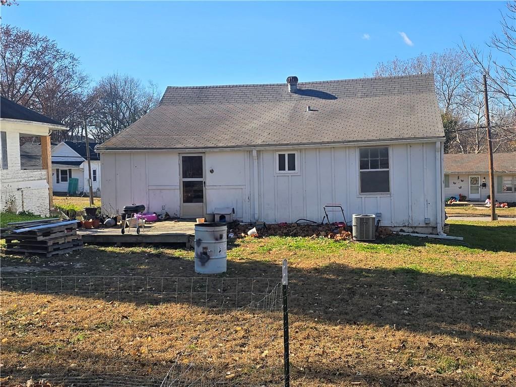 412 N Folger Street — photo 16