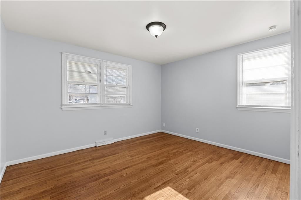 1929 S Crescent Avenue — photo 13