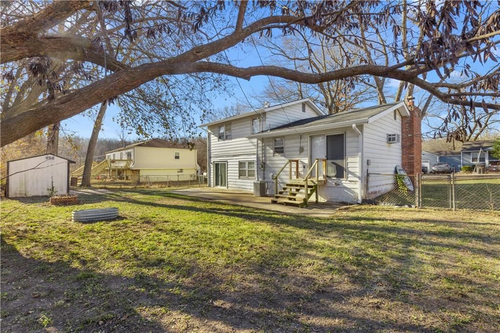 1929 S Crescent Avenue — photo 18