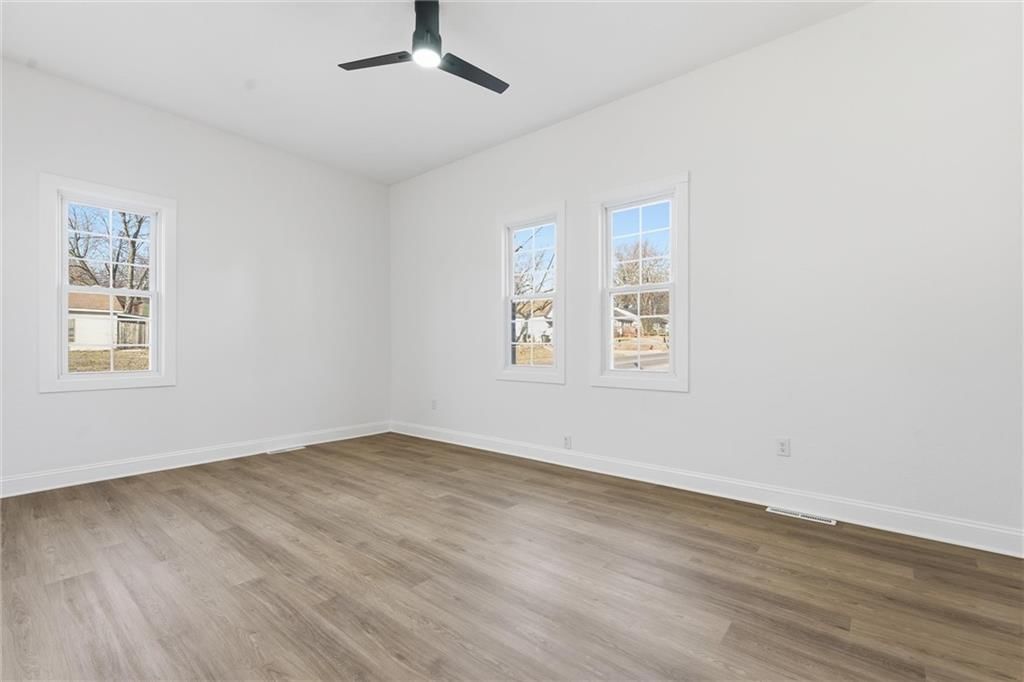 543 Buttinger Place — photo 9