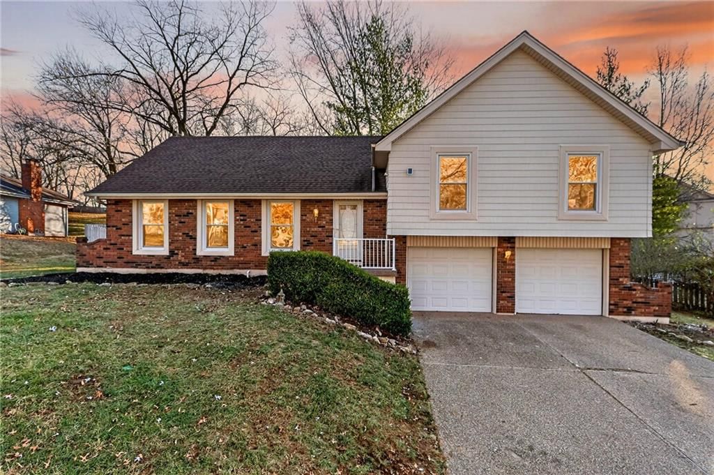 7407 N Granby Avenue, Kansas City, MO