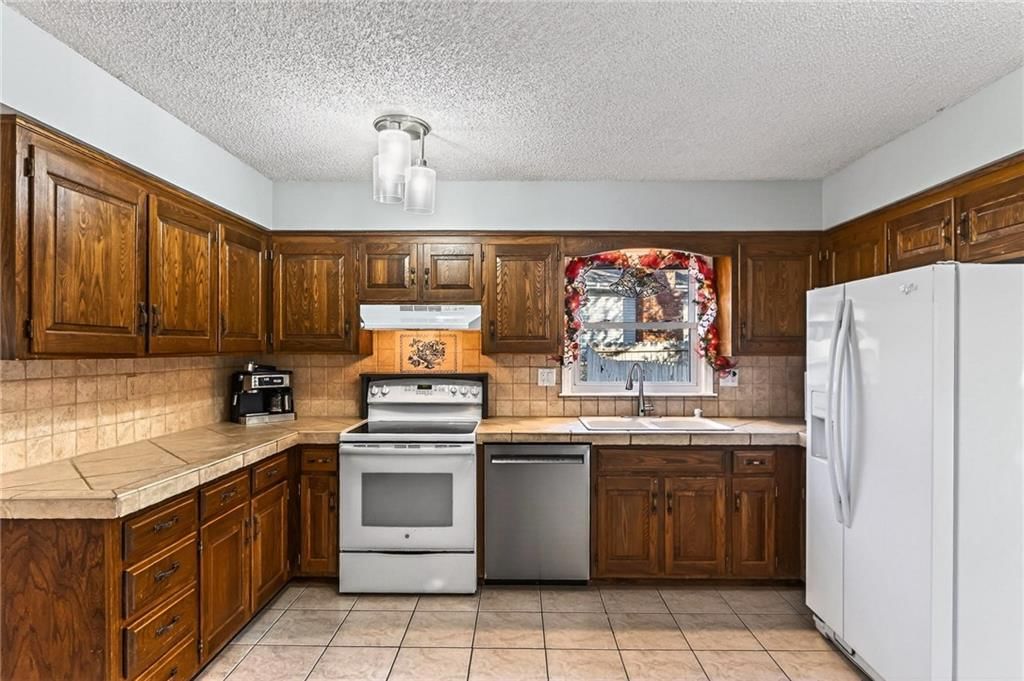 7407 N Granby Avenue — photo 10