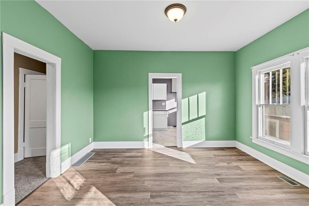 215 S Folger Street — photo 8