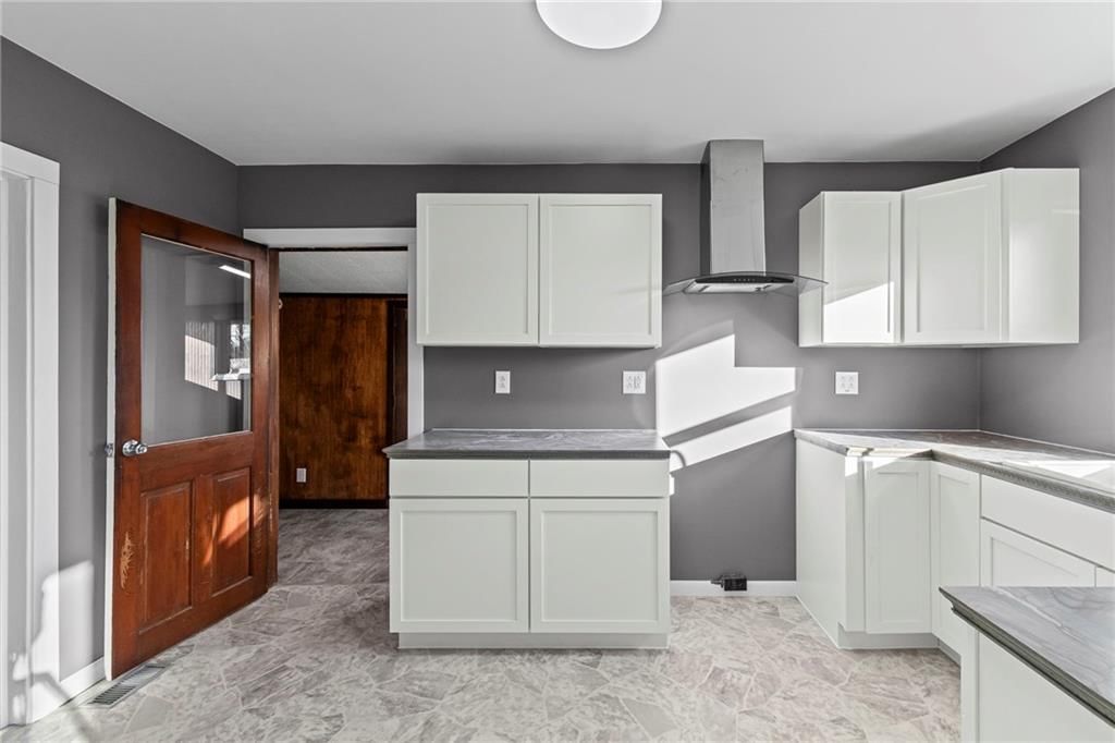 215 S Folger Street — photo 10