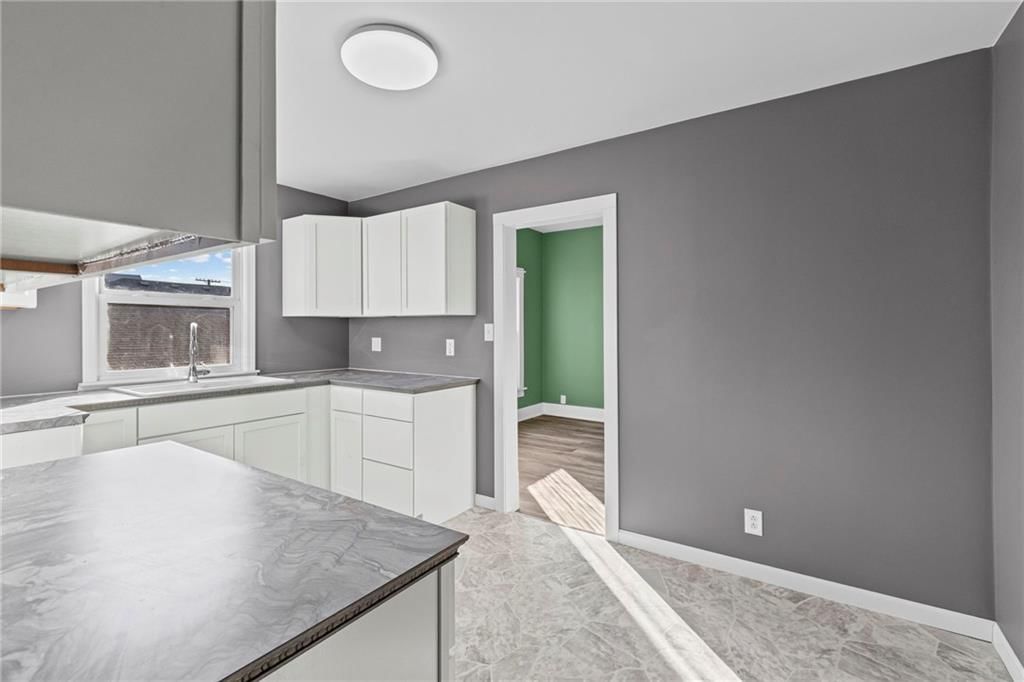 215 S Folger Street — photo 12