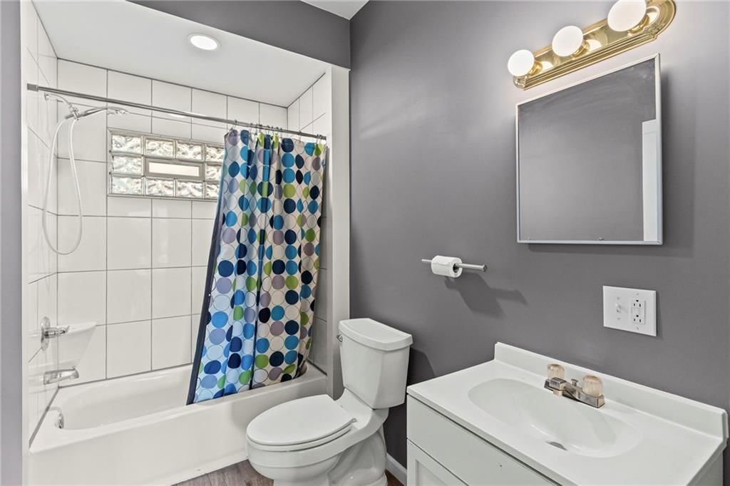 215 S Folger Street — photo 16