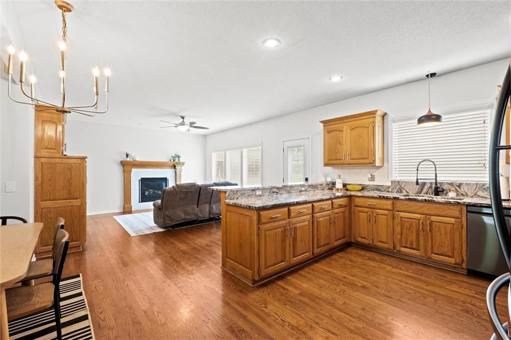 5713 Widmer Street — photo 4