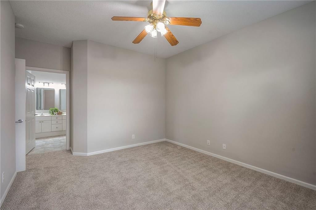 11751 S Roundtree Street — photo 15