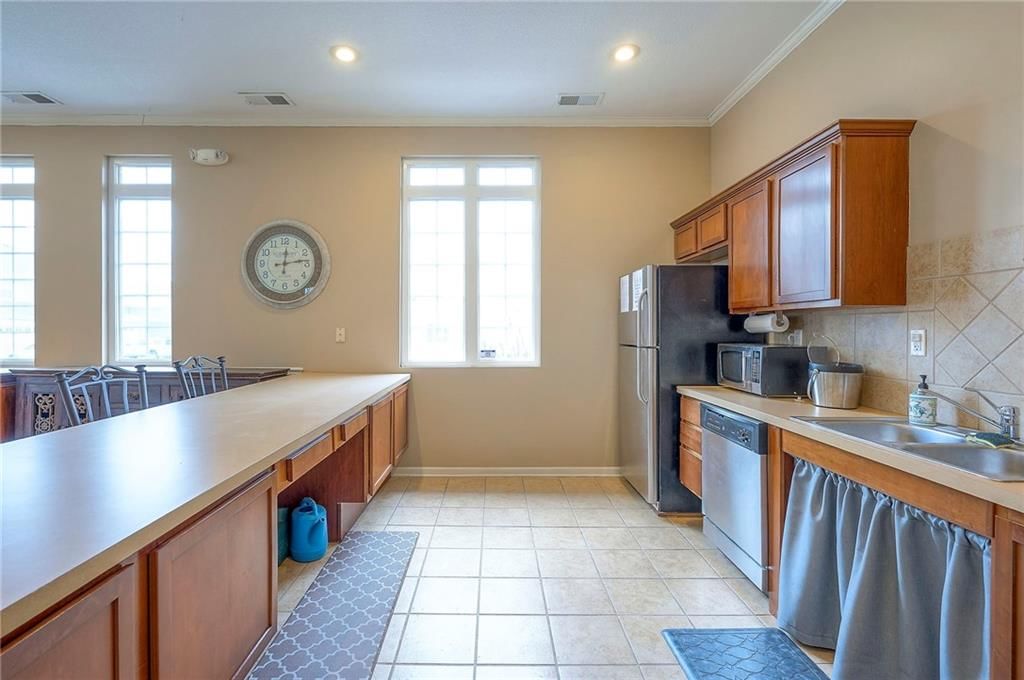 11751 S Roundtree Street — photo 36