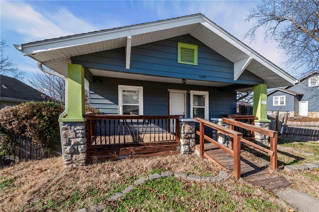 4200 Monroe Avenue — photo 3