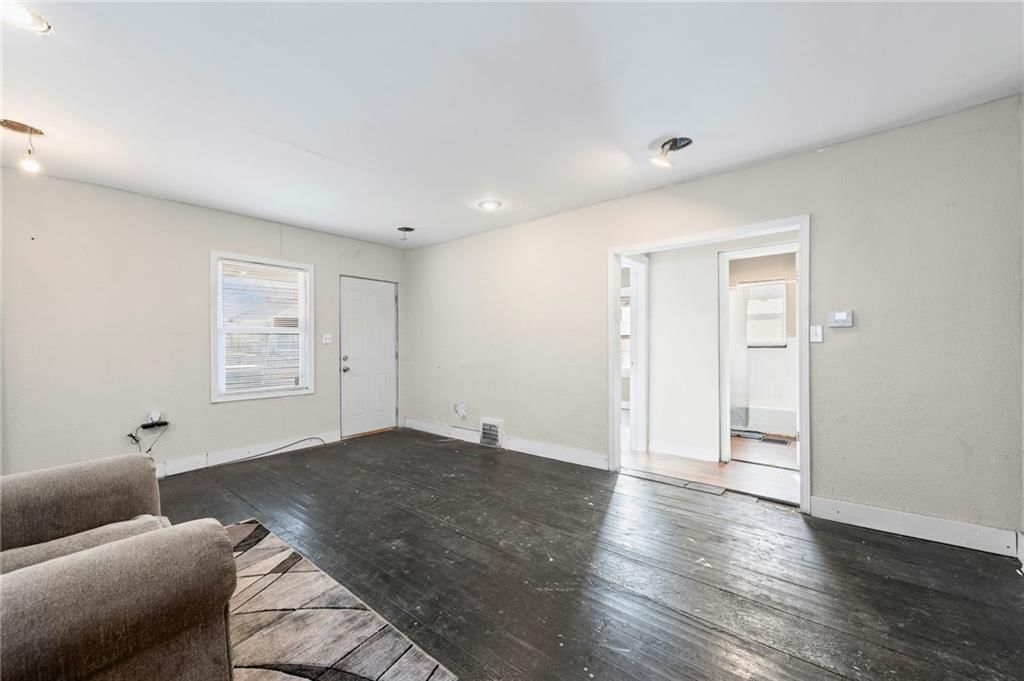4200 Monroe Avenue — photo 7