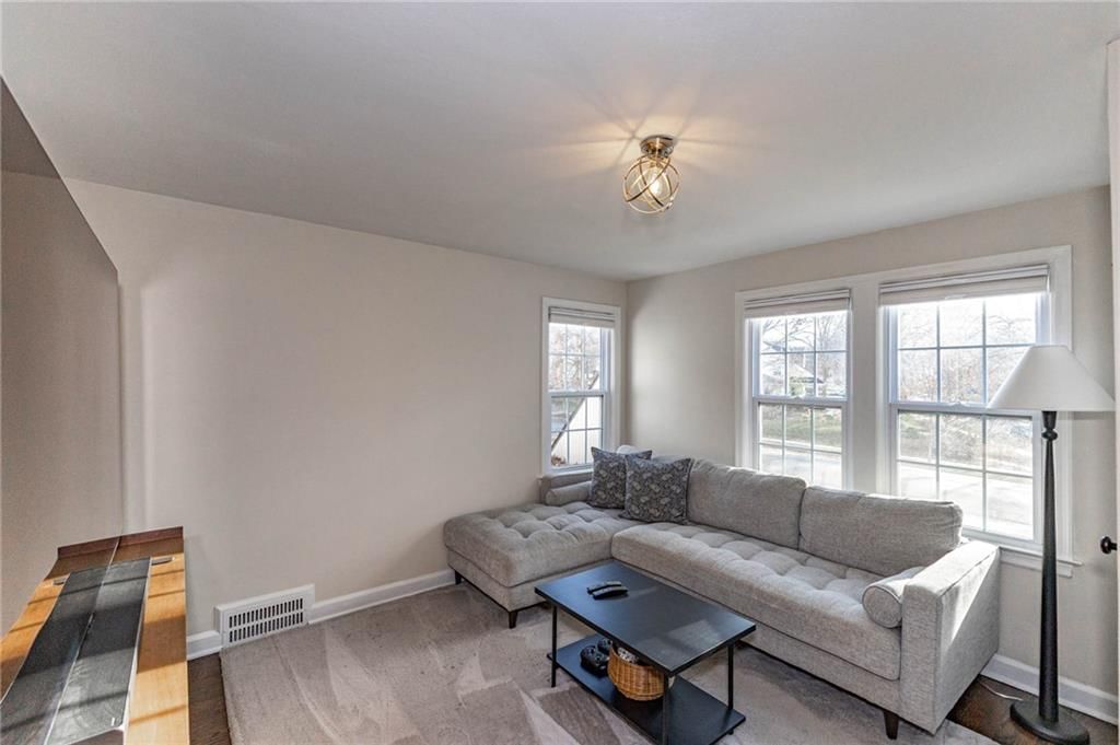100 Morningside Drive — photo 37