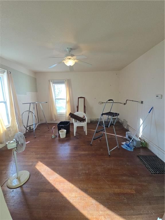121 N 10th Street — photo 17