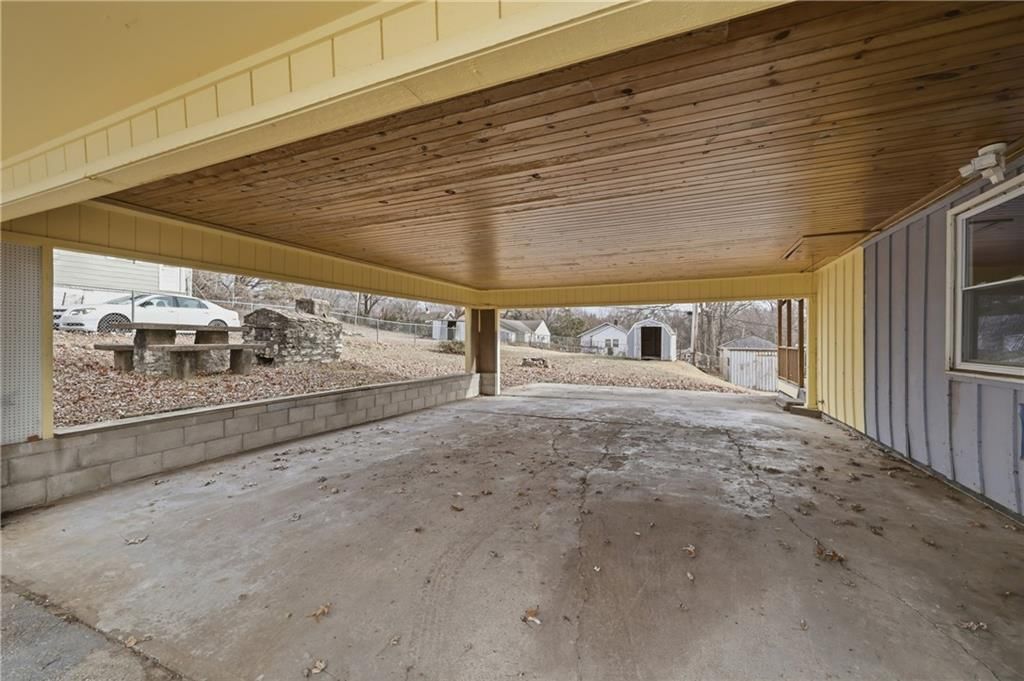 111 N Ditzler Avenue — photo 3