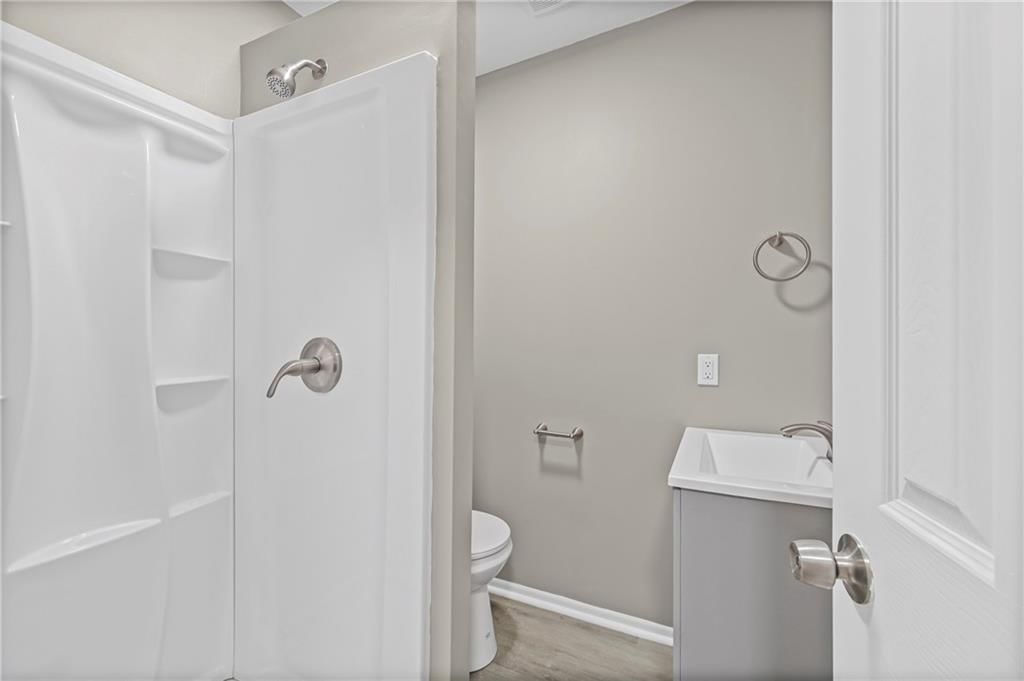 111 N Ditzler Avenue — photo 10