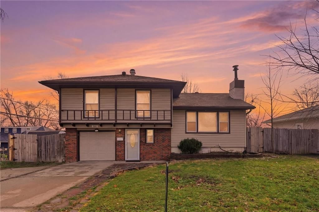 3507 S Haden Drive — photo 2