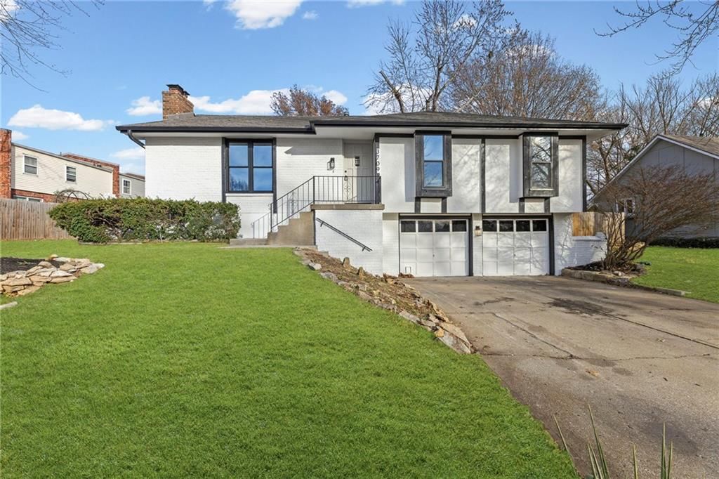 3709 Grant Street, Lee's Summit, MO