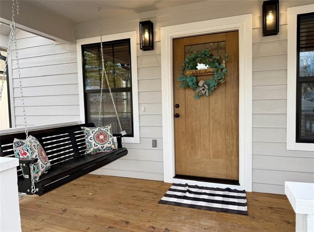 1045 Chestnut Avenue — photo 3