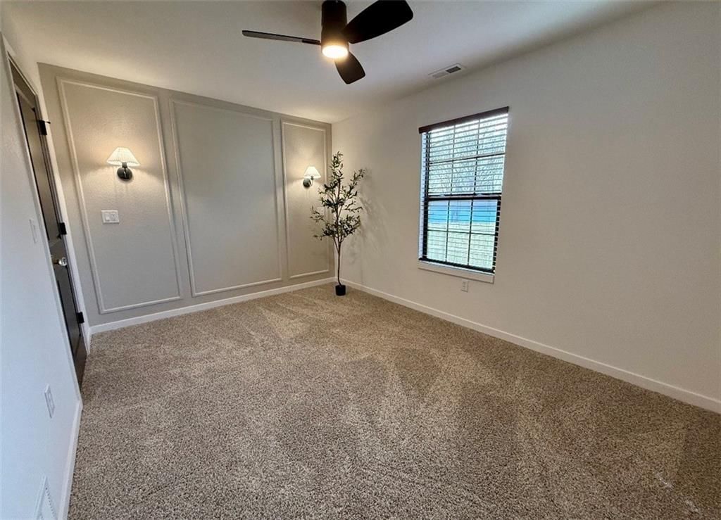 1045 Chestnut Avenue — photo 11