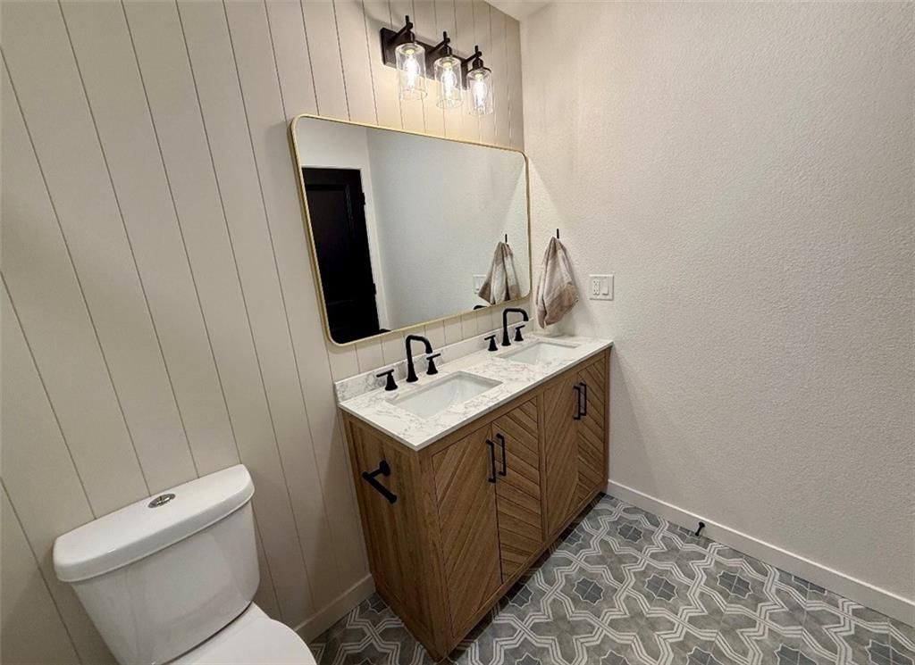 1045 Chestnut Avenue — photo 14