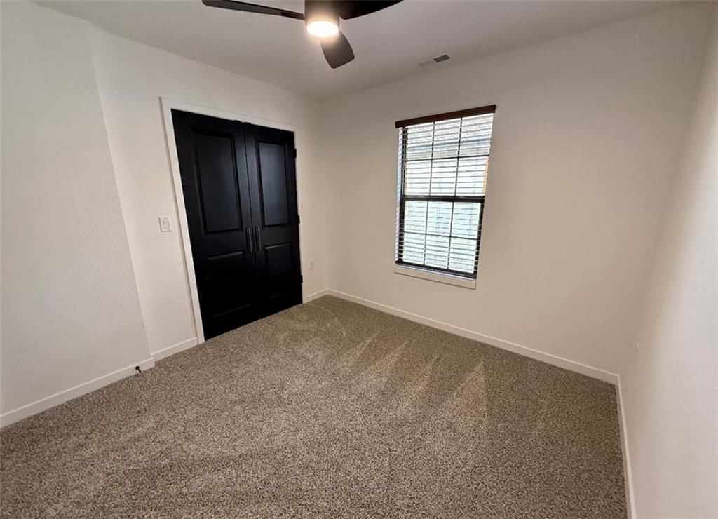 1045 Chestnut Avenue — photo 16