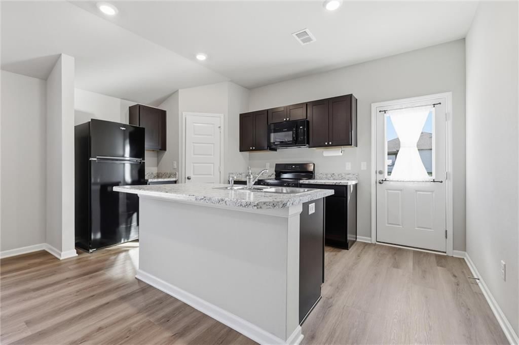423 Park Hill Drive — photo 8