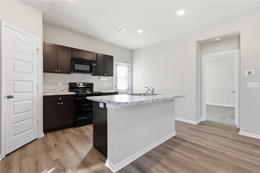 423 Park Hill Drive — photo 9