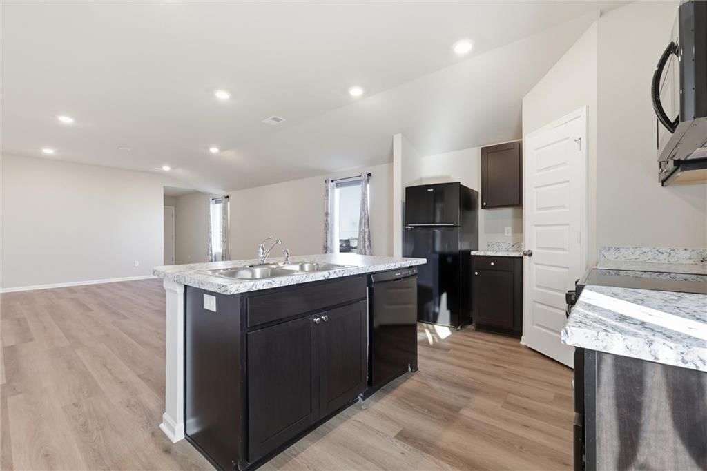 423 Park Hill Drive — photo 10