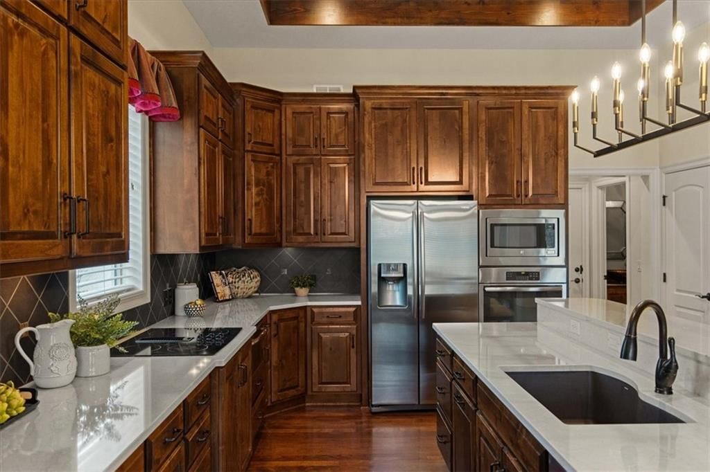 15204 Fontana Street — photo 11
