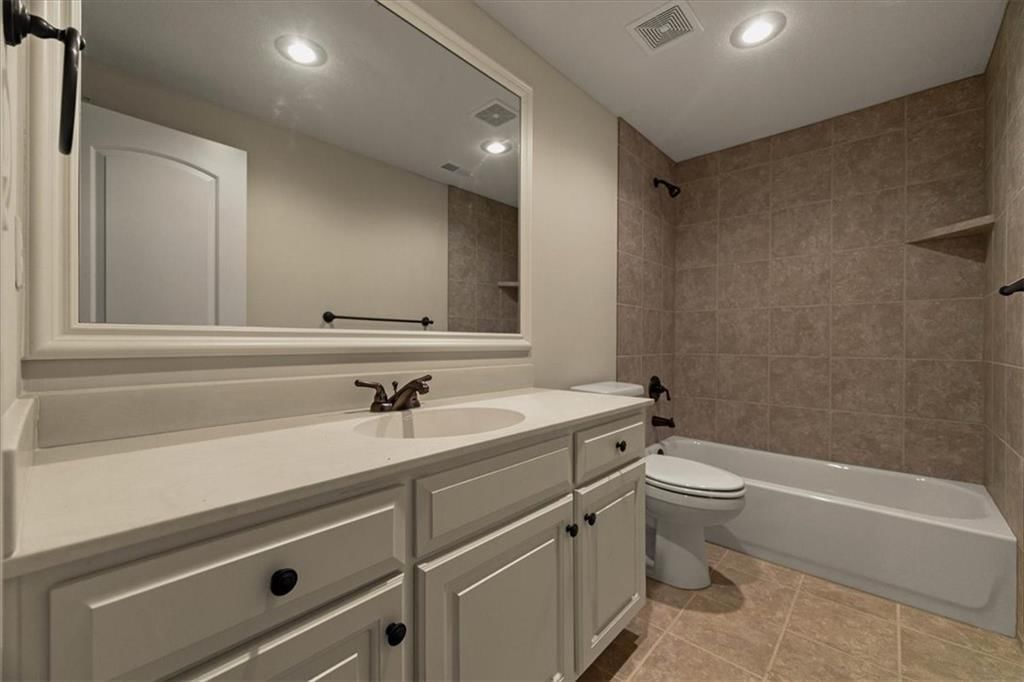 15204 Fontana Street — photo 30