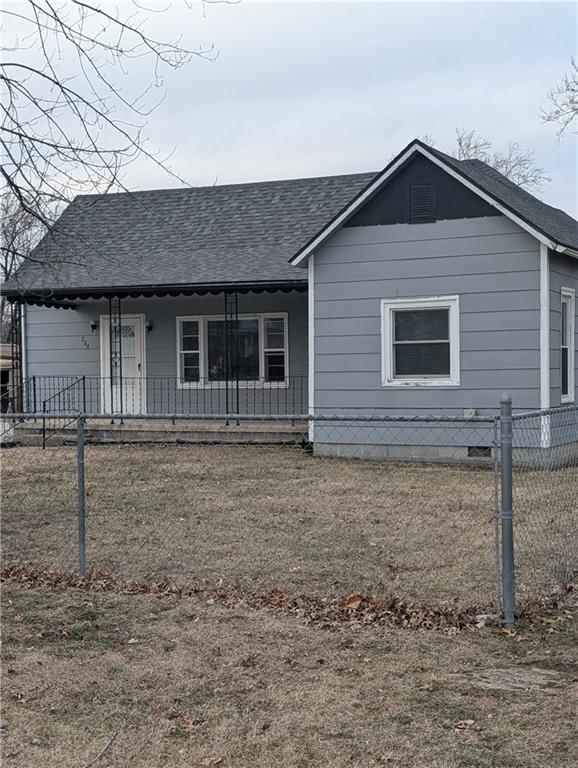 204 South Street, Liberal, MO
