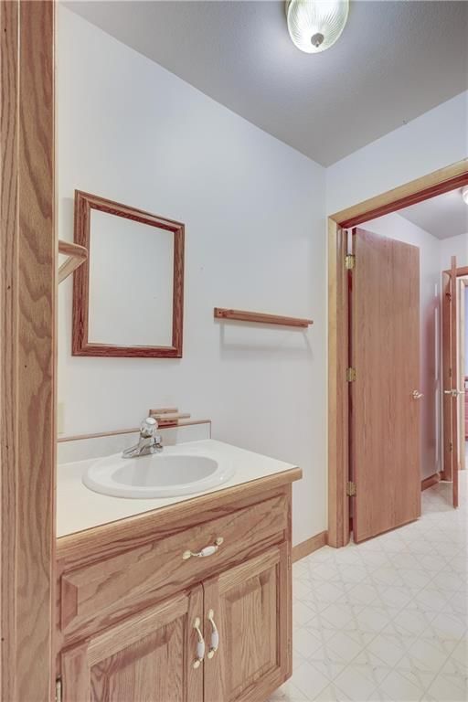 2908 Woodgate Drive — photo 26