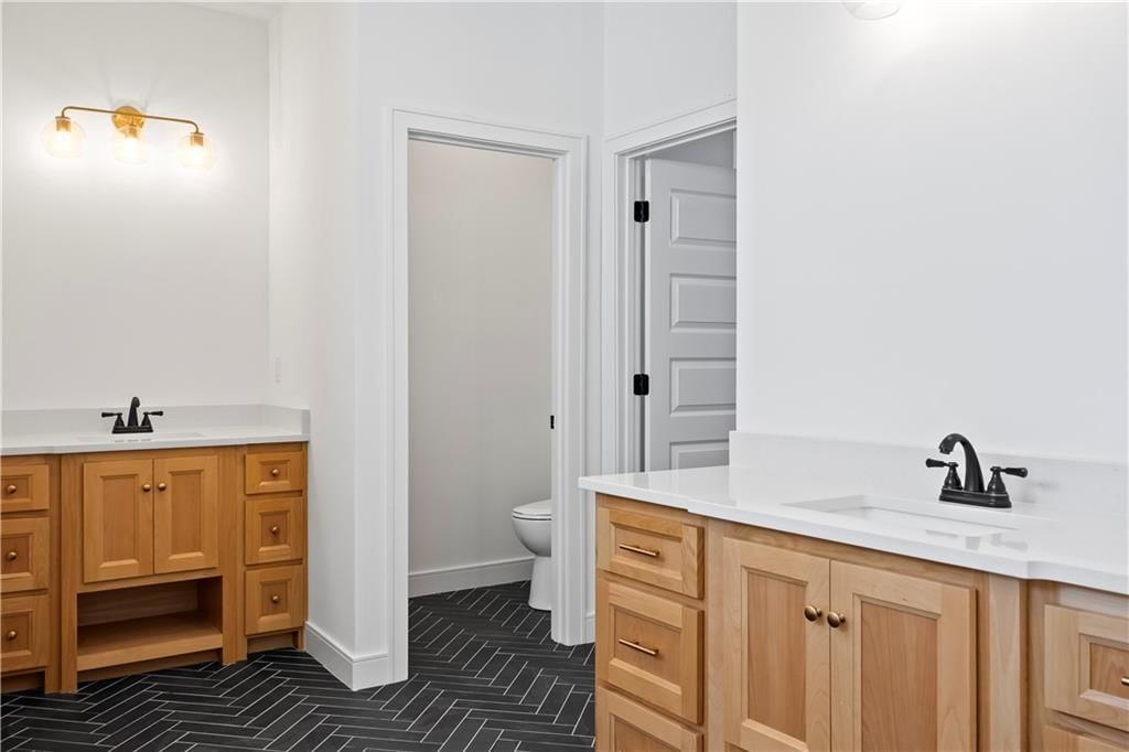 18620 Reinhardt Street — photo 26