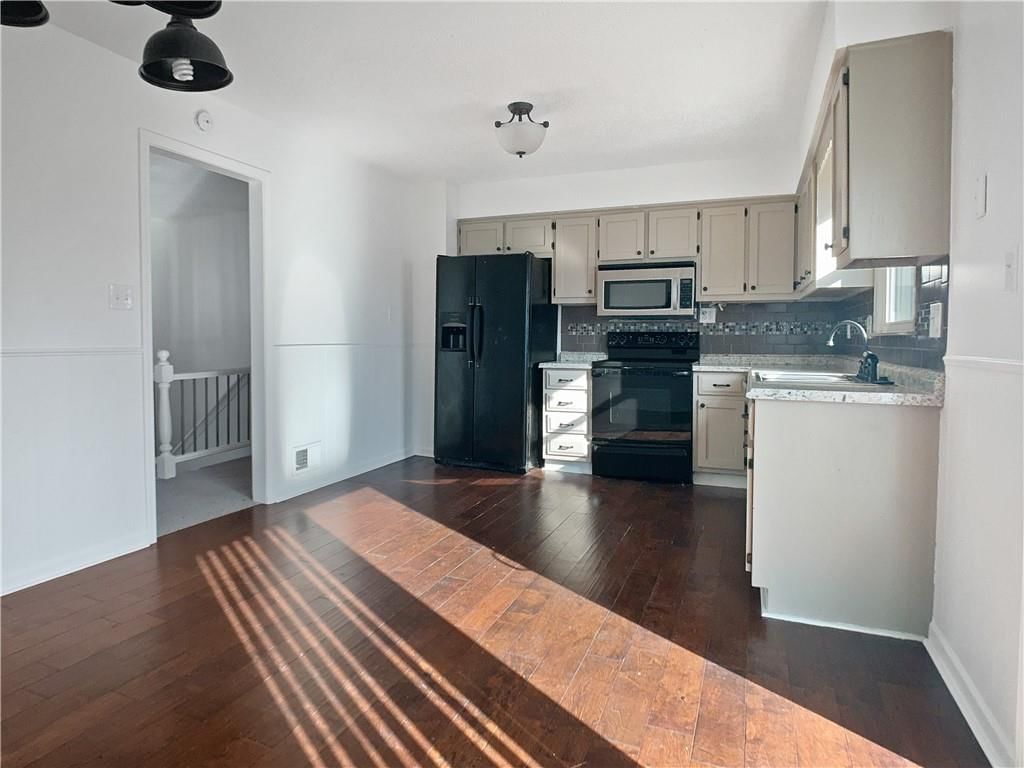 1101 W Elm Terrace — photo 4