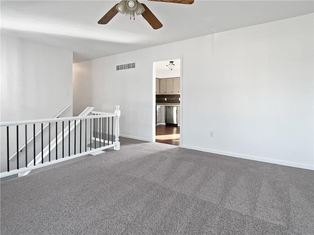 1101 W Elm Terrace — photo 5