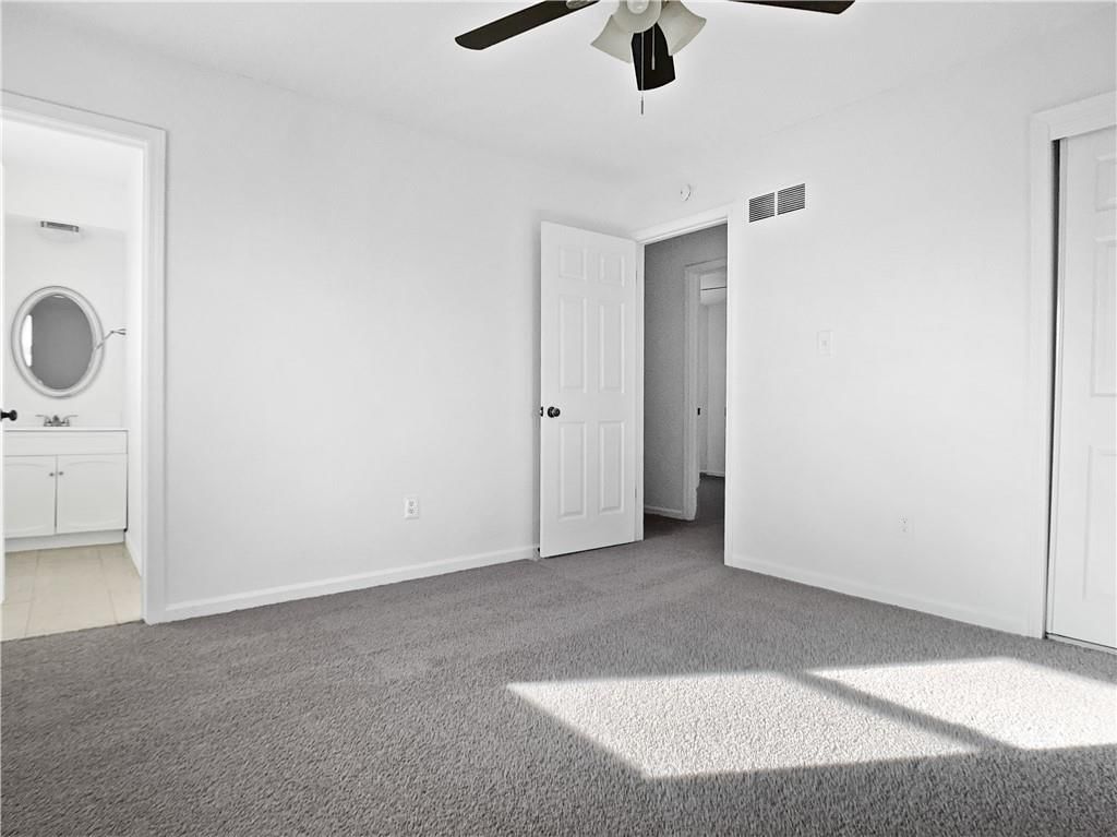 1101 W Elm Terrace — photo 9