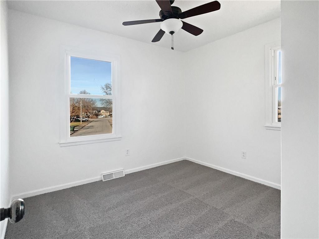 1101 W Elm Terrace — photo 10