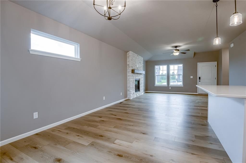 18490 W 205th Terrace — photo 15